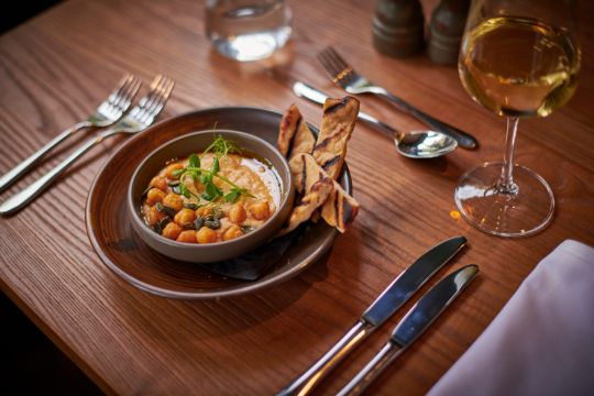 Whipped cannellini bean & houmous bowl